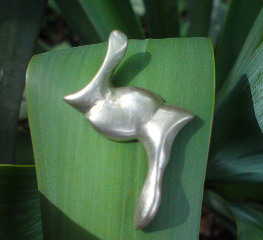 pendant dolphin